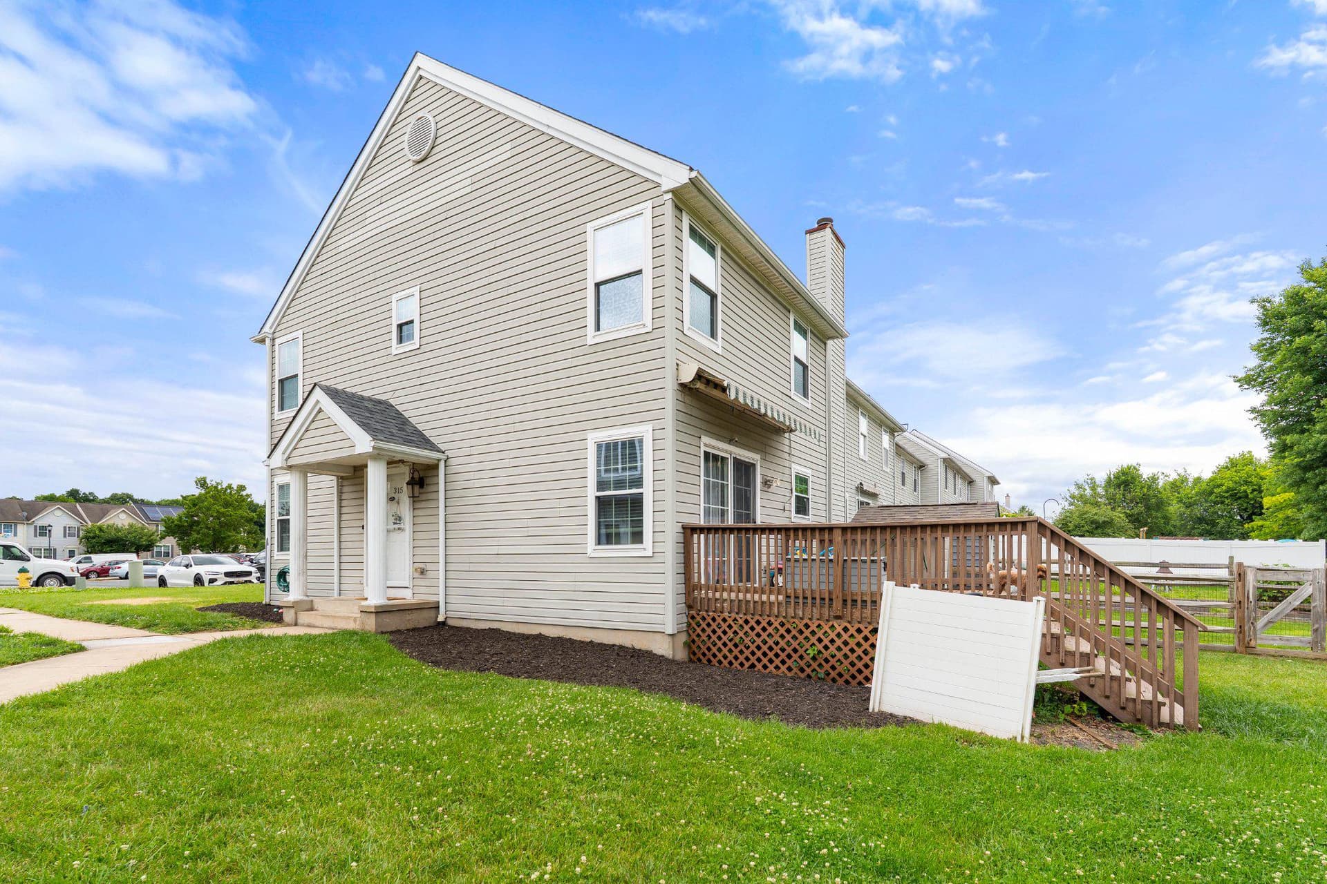315 Buttonwoods Road photo 3