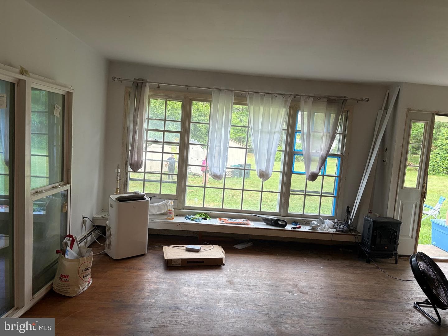 75 Egg Hill Lane photo 3