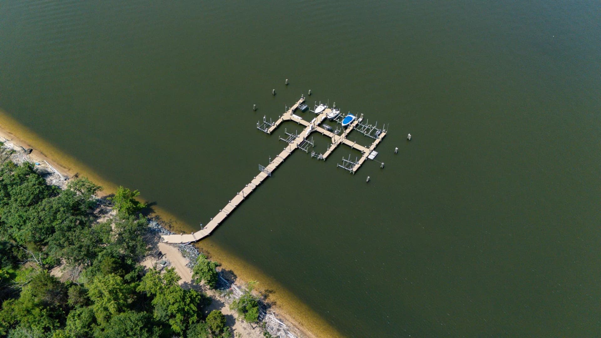 152 Wickwire Drive photo 4