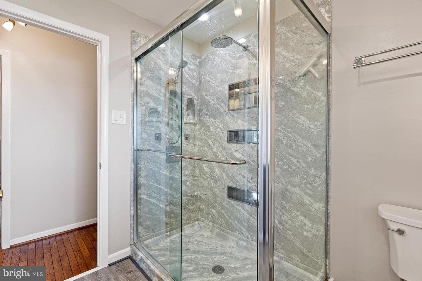 155 Edgewater Drive photo 11