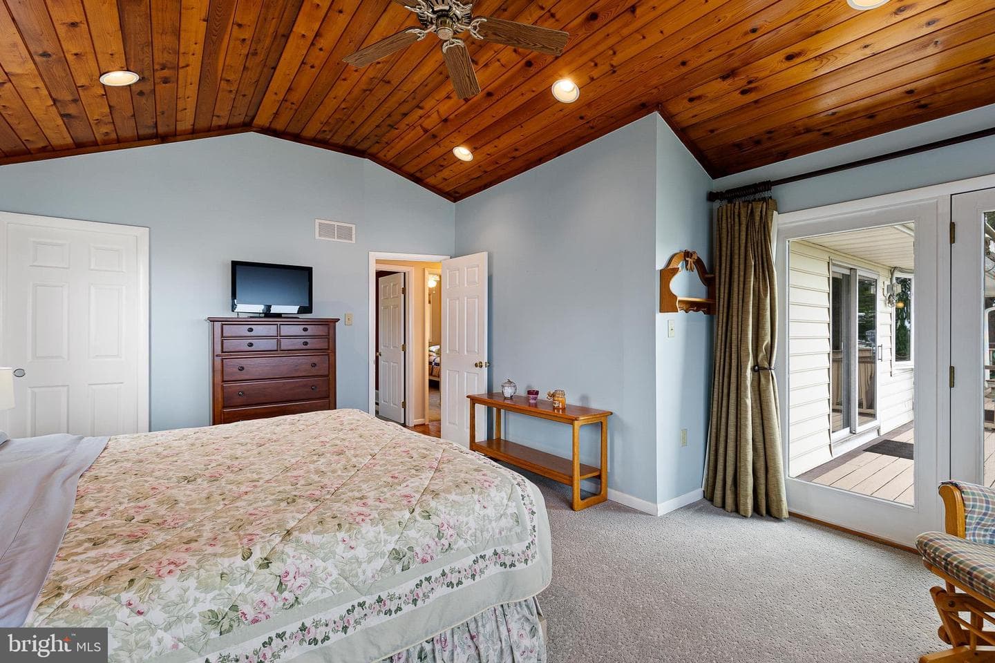 155 Edgewater Drive photo 23