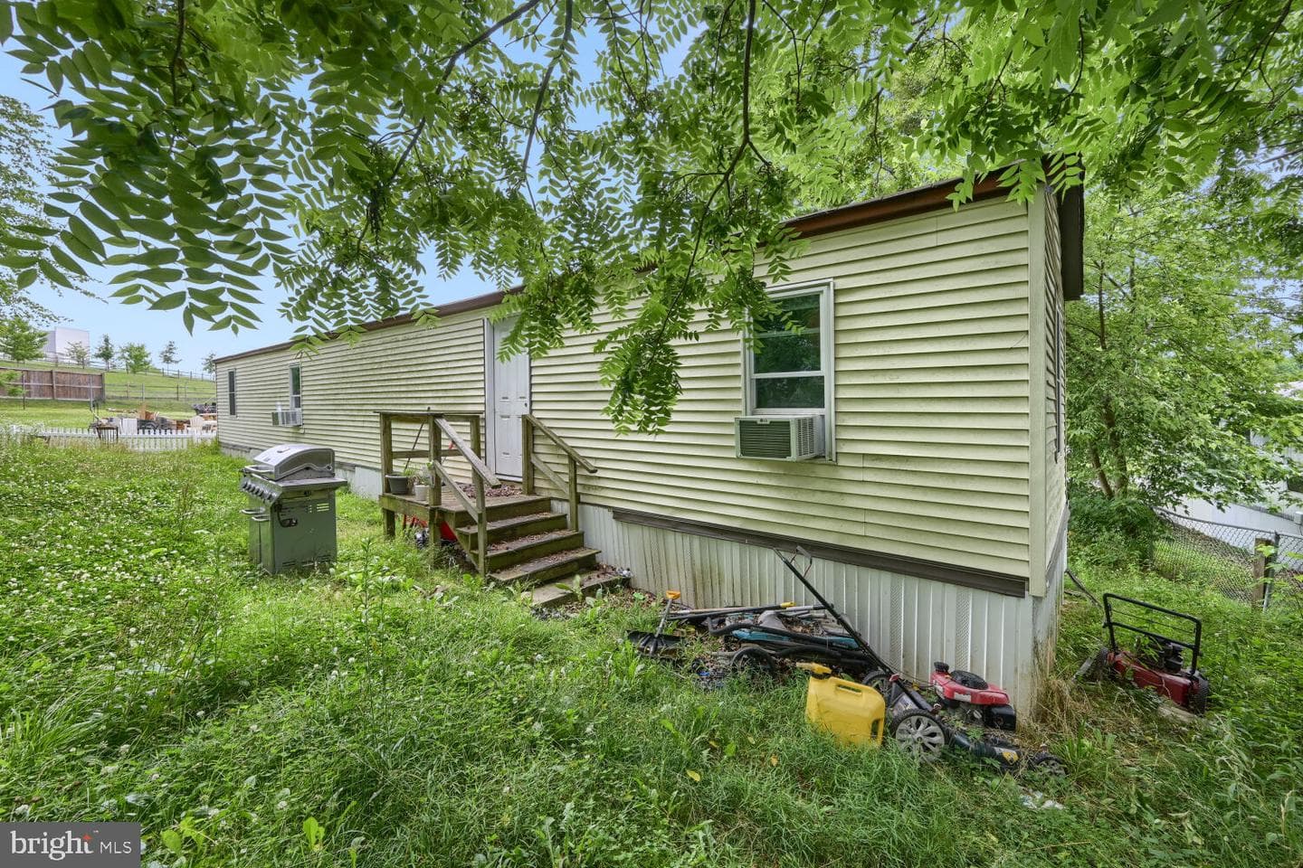 107 Michigan Court photo 27