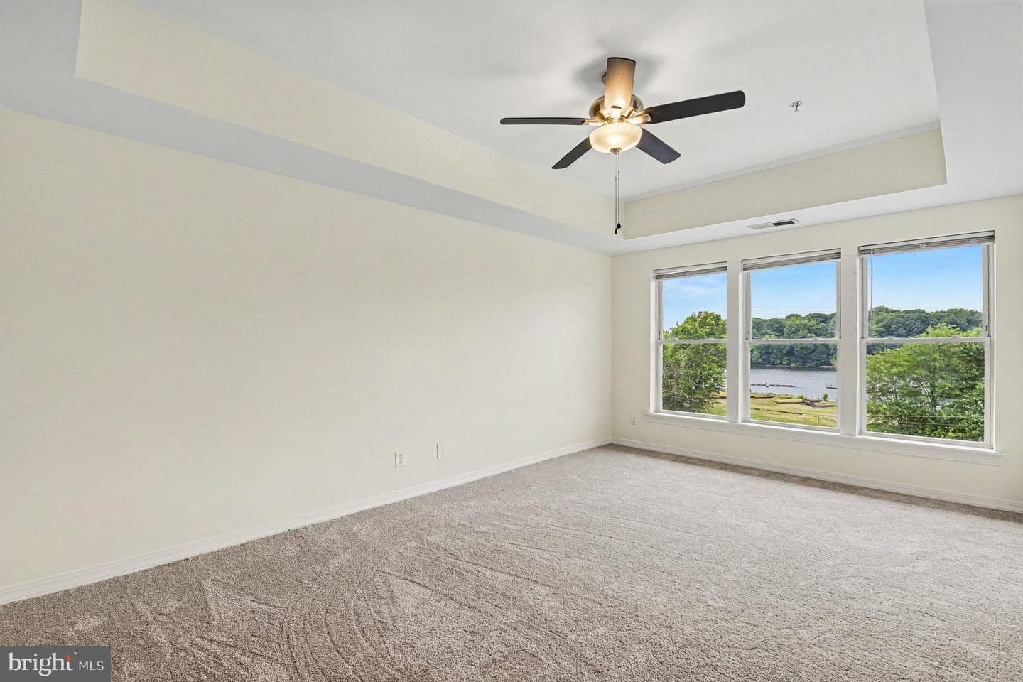231 Roundhouse Drive #3i photo 11