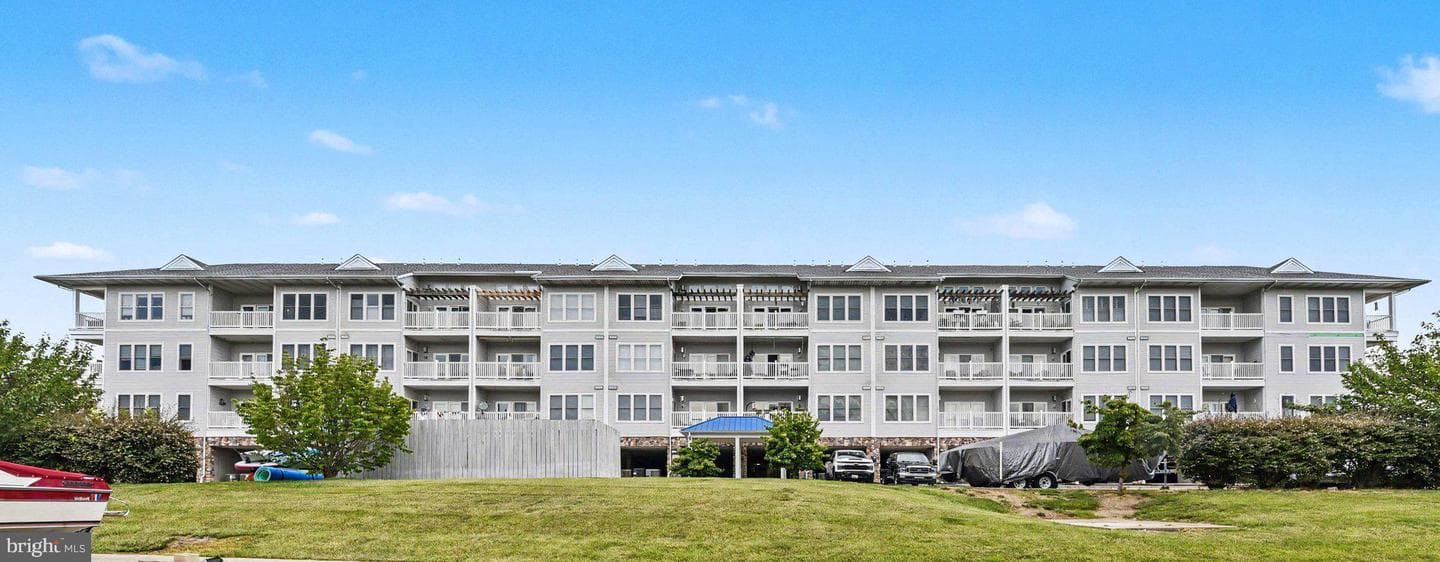 231 Roundhouse Drive #3i, Perryville