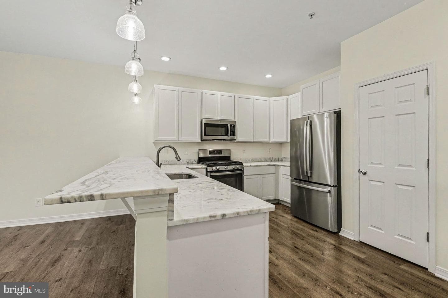 231 Roundhouse Drive #3i photo 7