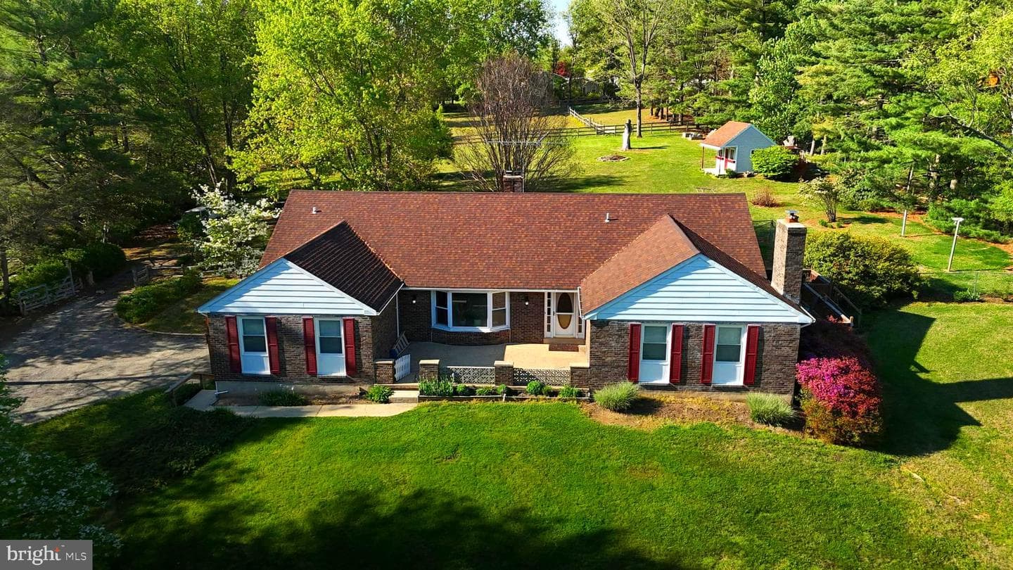 169 Providence Road photo 3