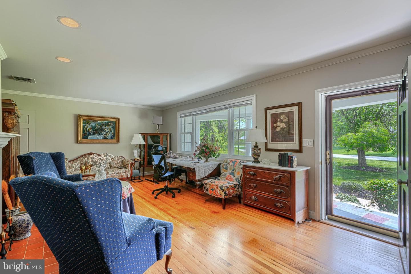 199 Riverside Drive photo 3