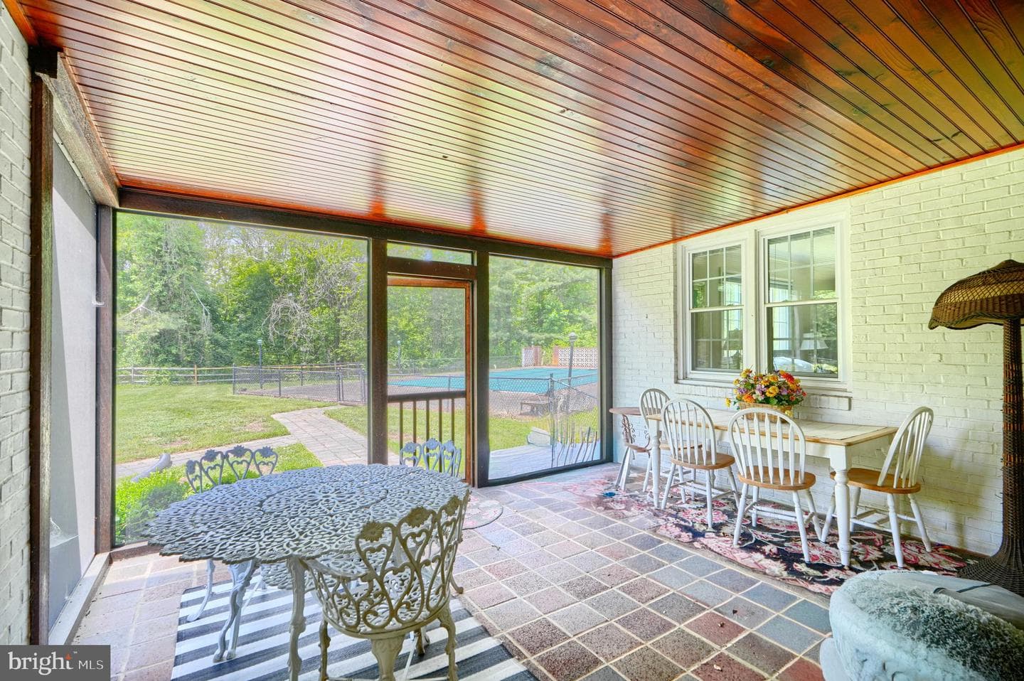 199 Riverside Drive photo 32