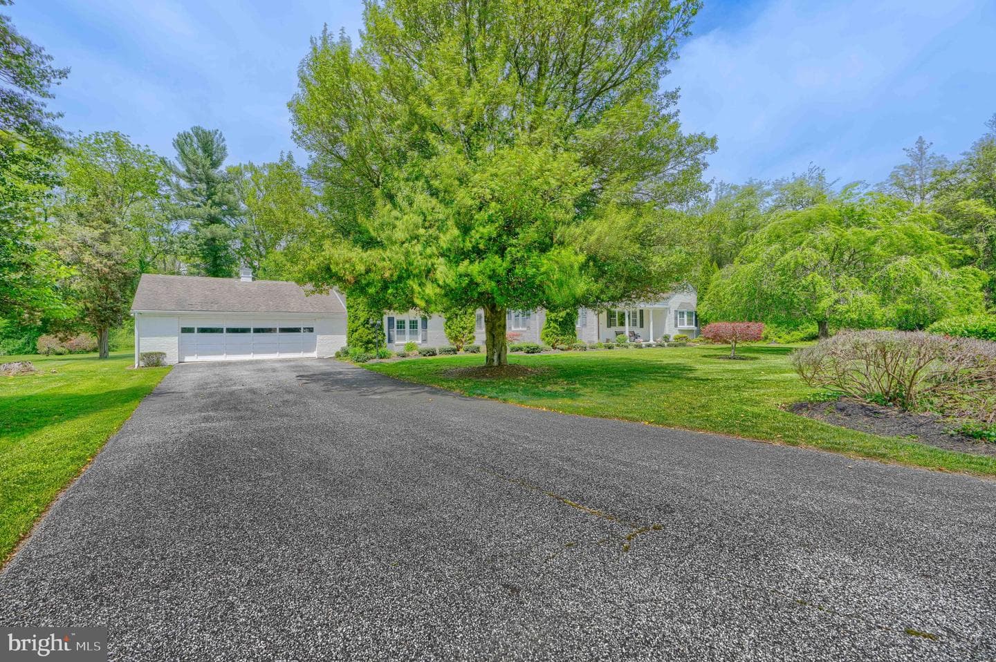199 Riverside Drive photo 47