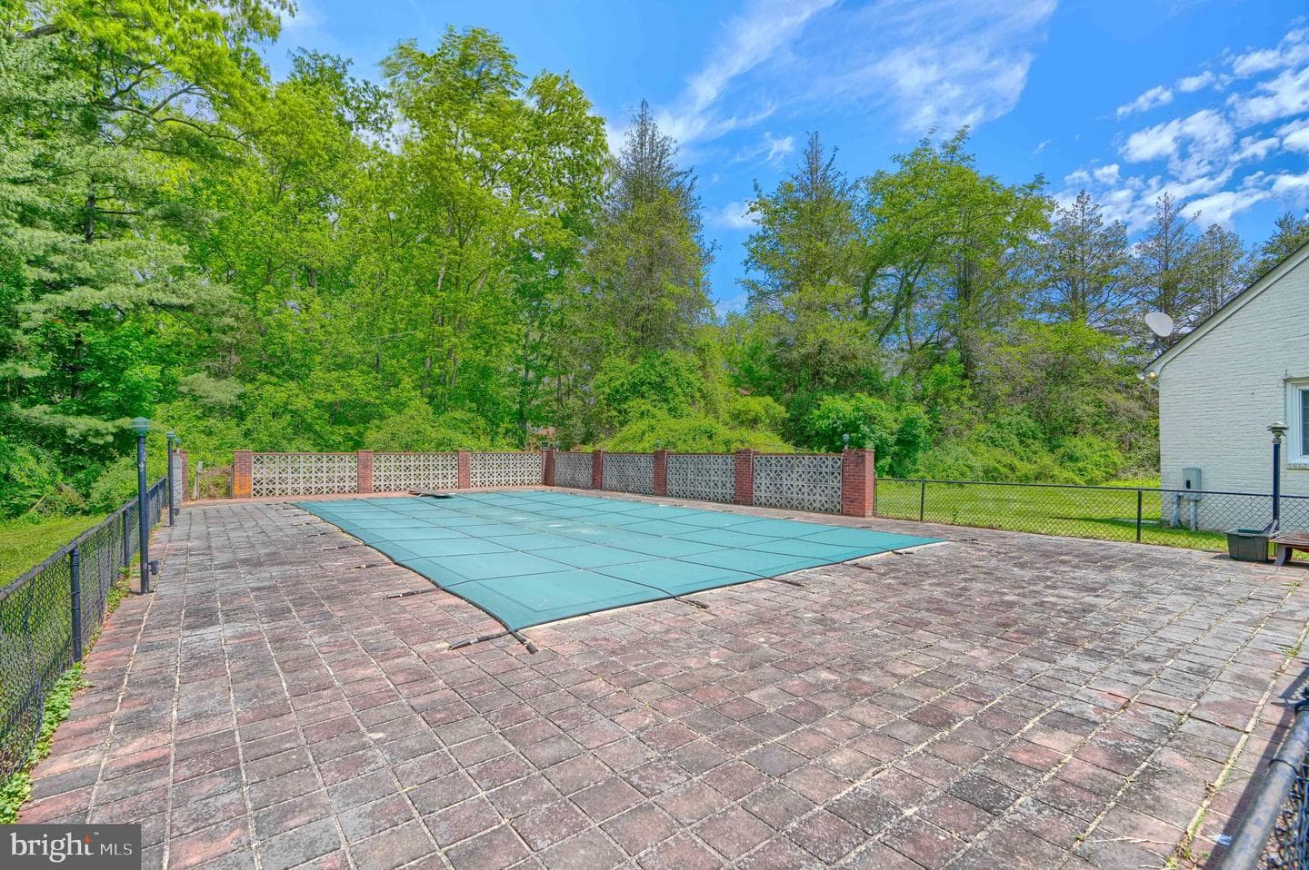 199 Riverside Drive photo 50