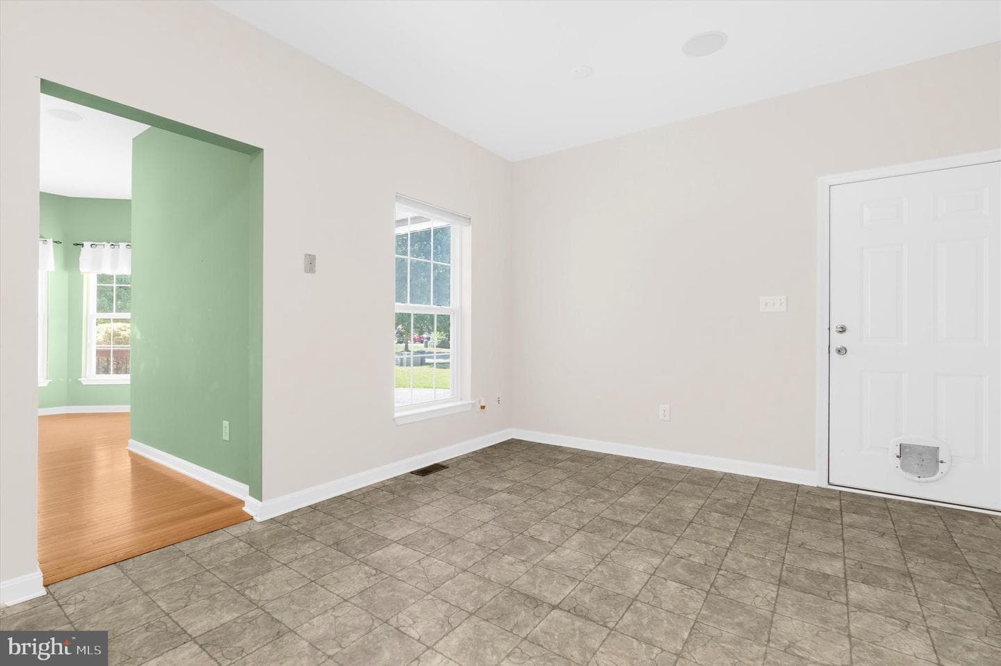 213 Ariel Avenue photo 17