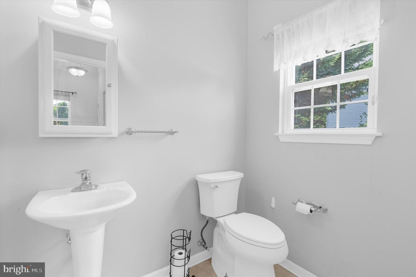 213 Ariel Avenue photo 35