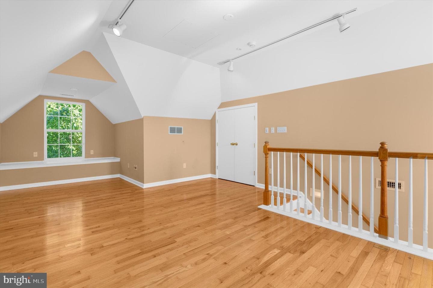 213 Ariel Avenue photo 38