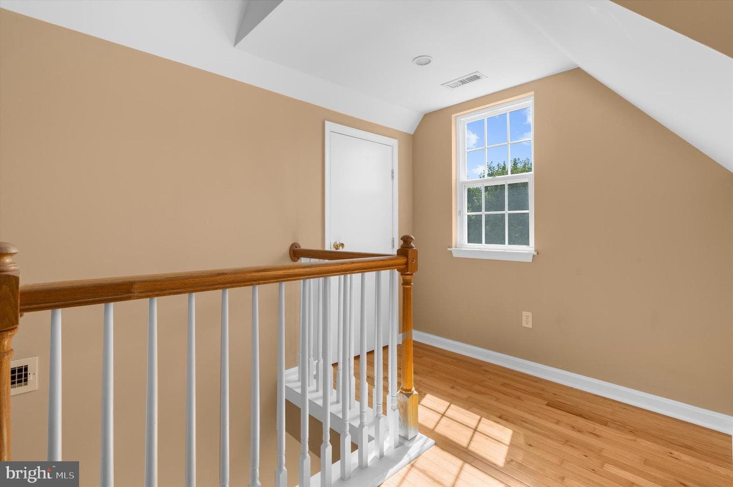 213 Ariel Avenue photo 40