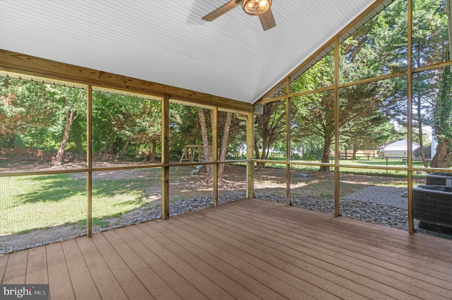 213 Ariel Avenue photo 43