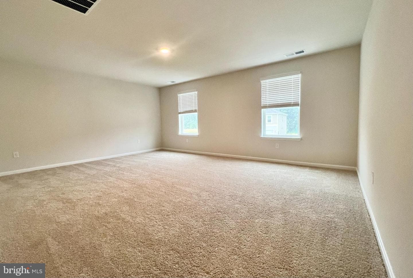 602 Heathrow Circle photo 19