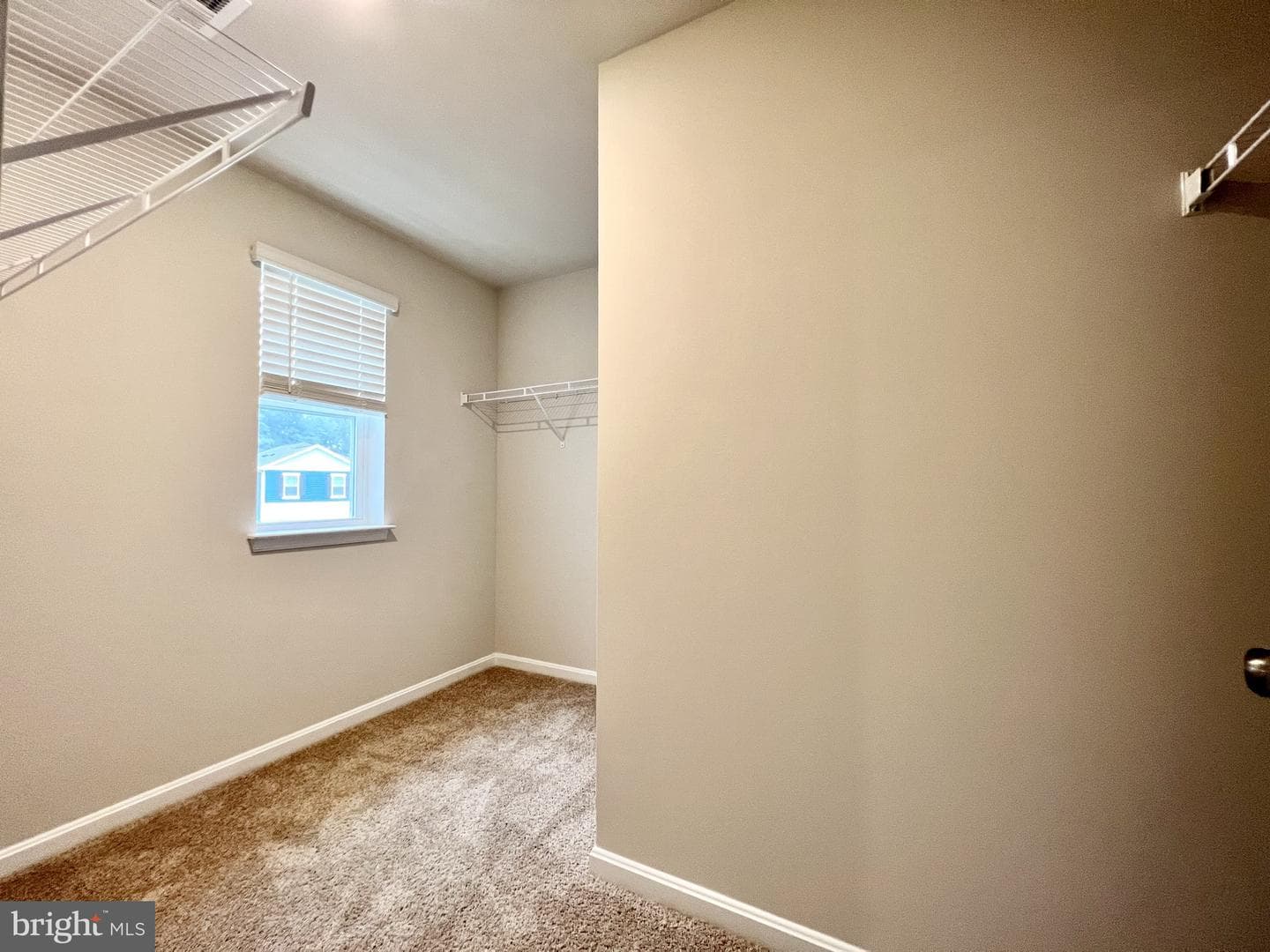 602 Heathrow Circle photo 24