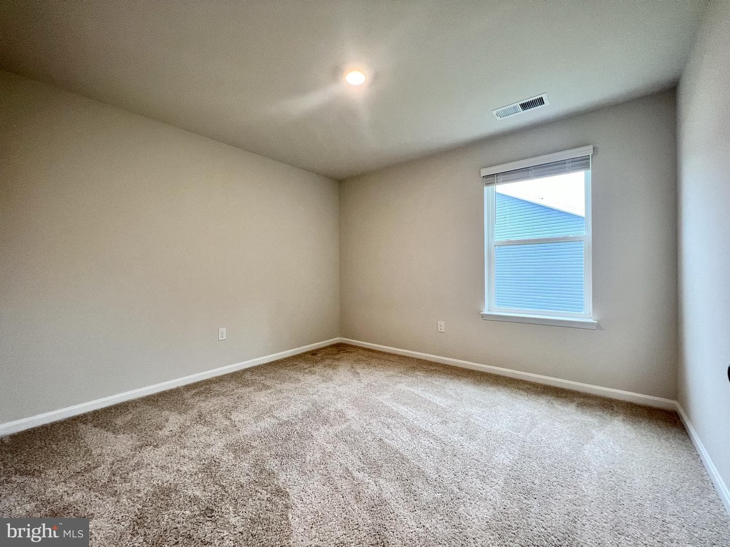 602 Heathrow Circle photo 27