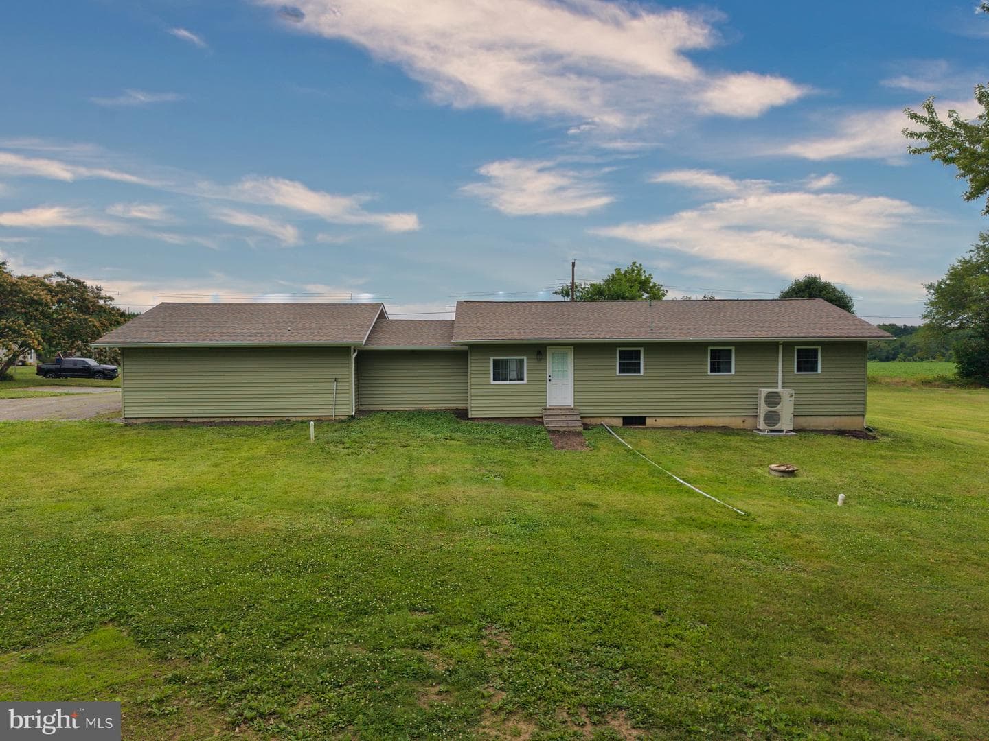 61 N Rth Simpers Road photo 11