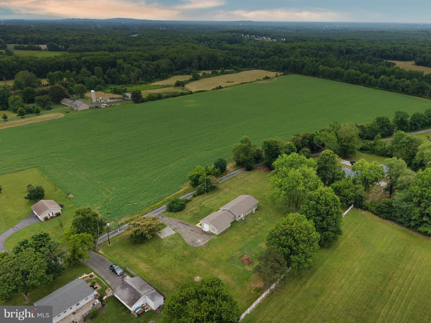 61 N Rth Simpers Road photo 16