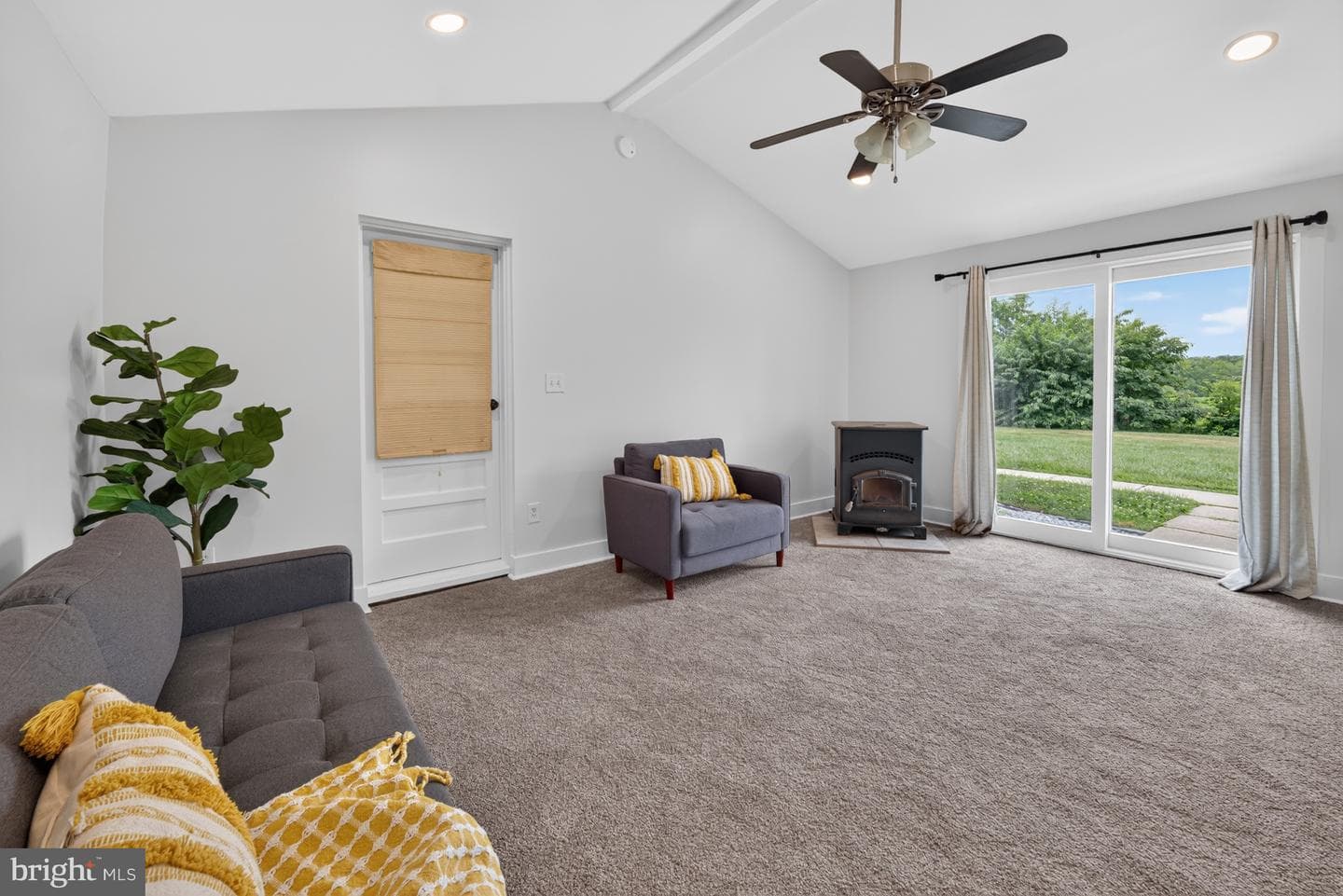 61 N Rth Simpers Road photo 30
