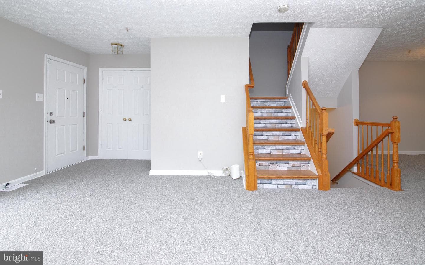 503 Buttonwoods Road photo 4