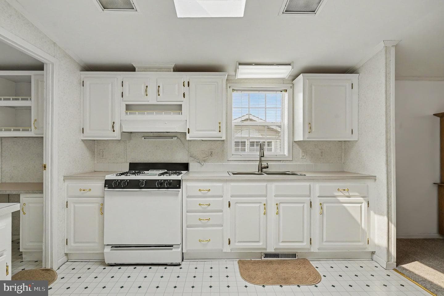 73 Woods Way photo 11