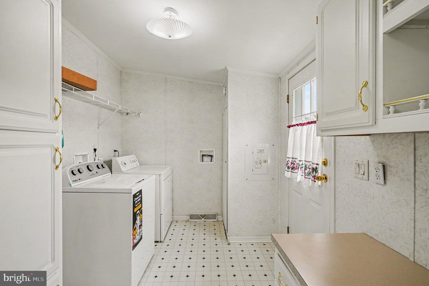 73 Woods Way photo 15