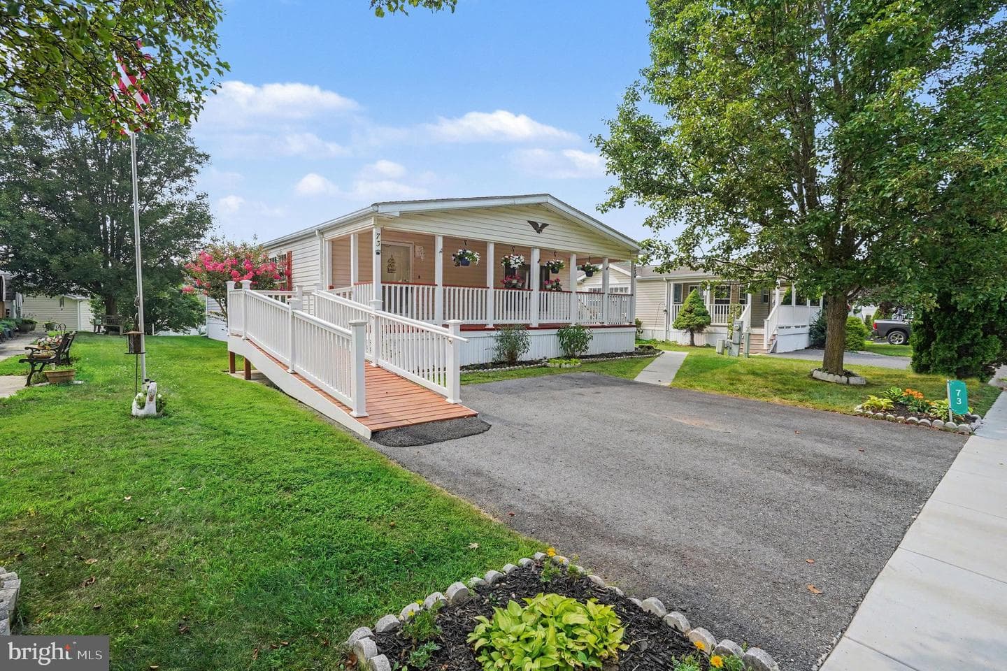 73 Woods Way photo 3