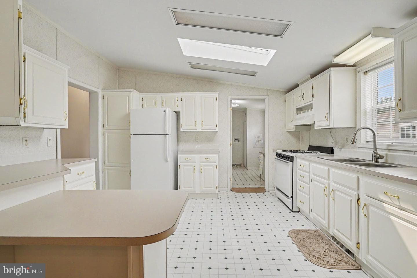 73 Woods Way photo 9