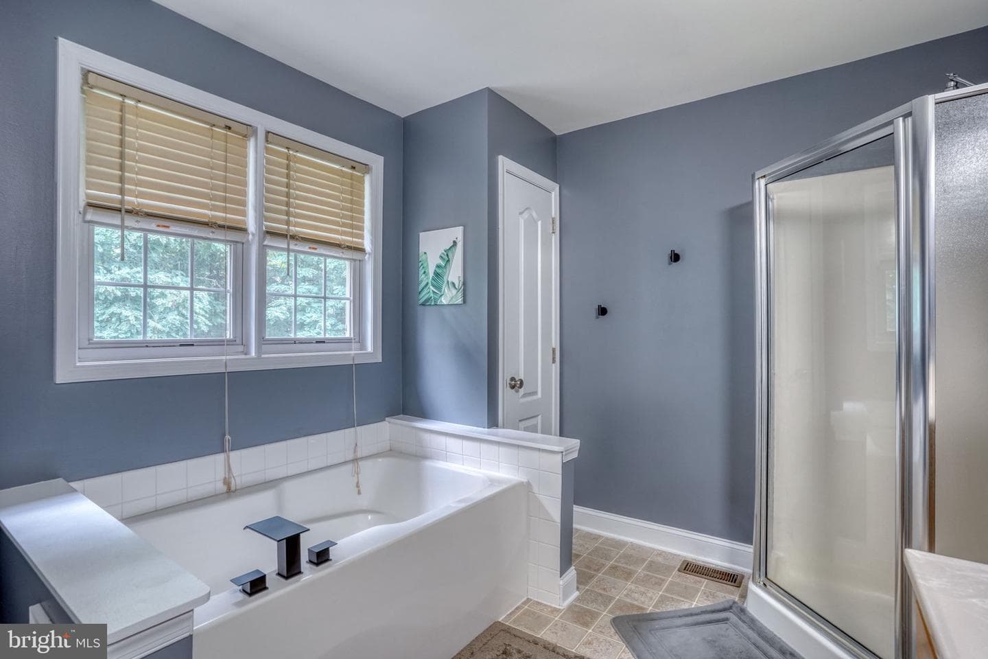 15 Guilford Court photo 26