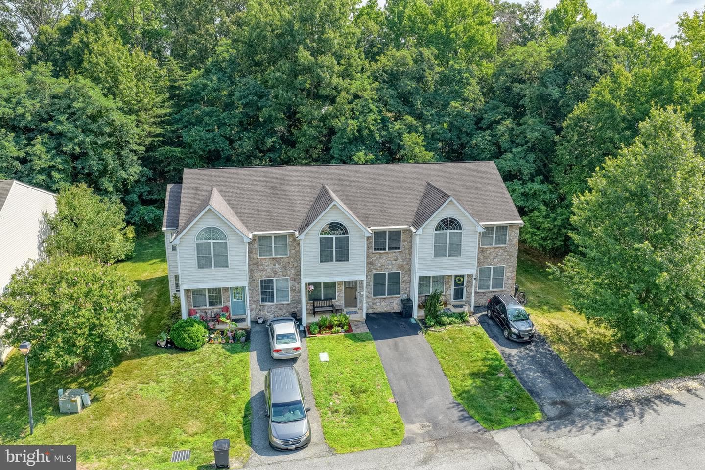 15 Guilford Court photo 39