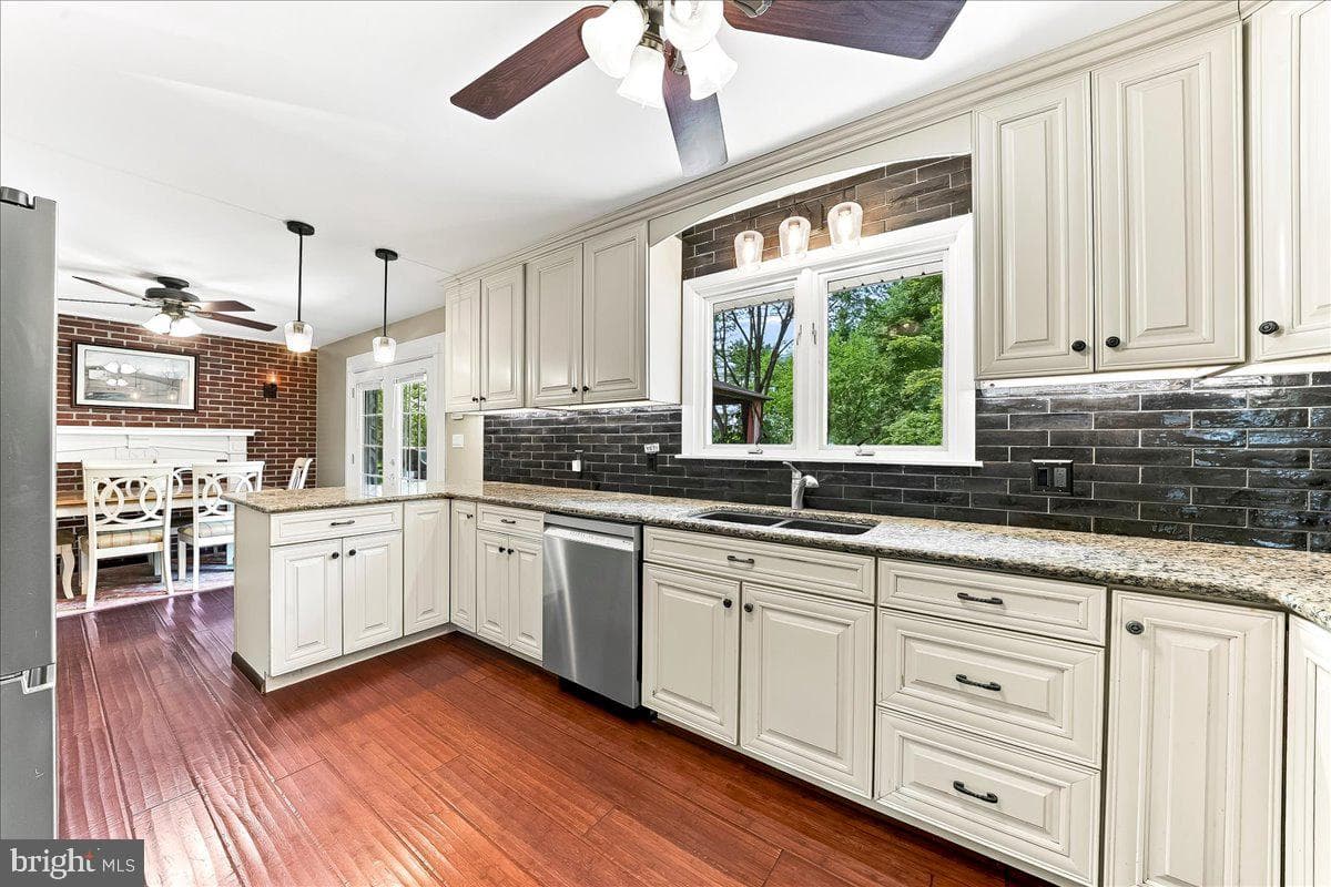 2765 Blue Ball Road photo 15