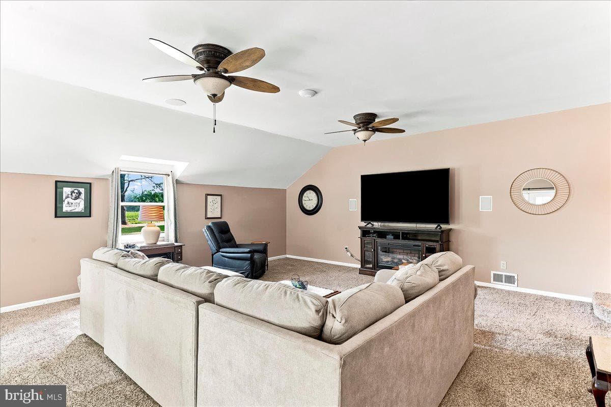 2765 Blue Ball Road photo 24