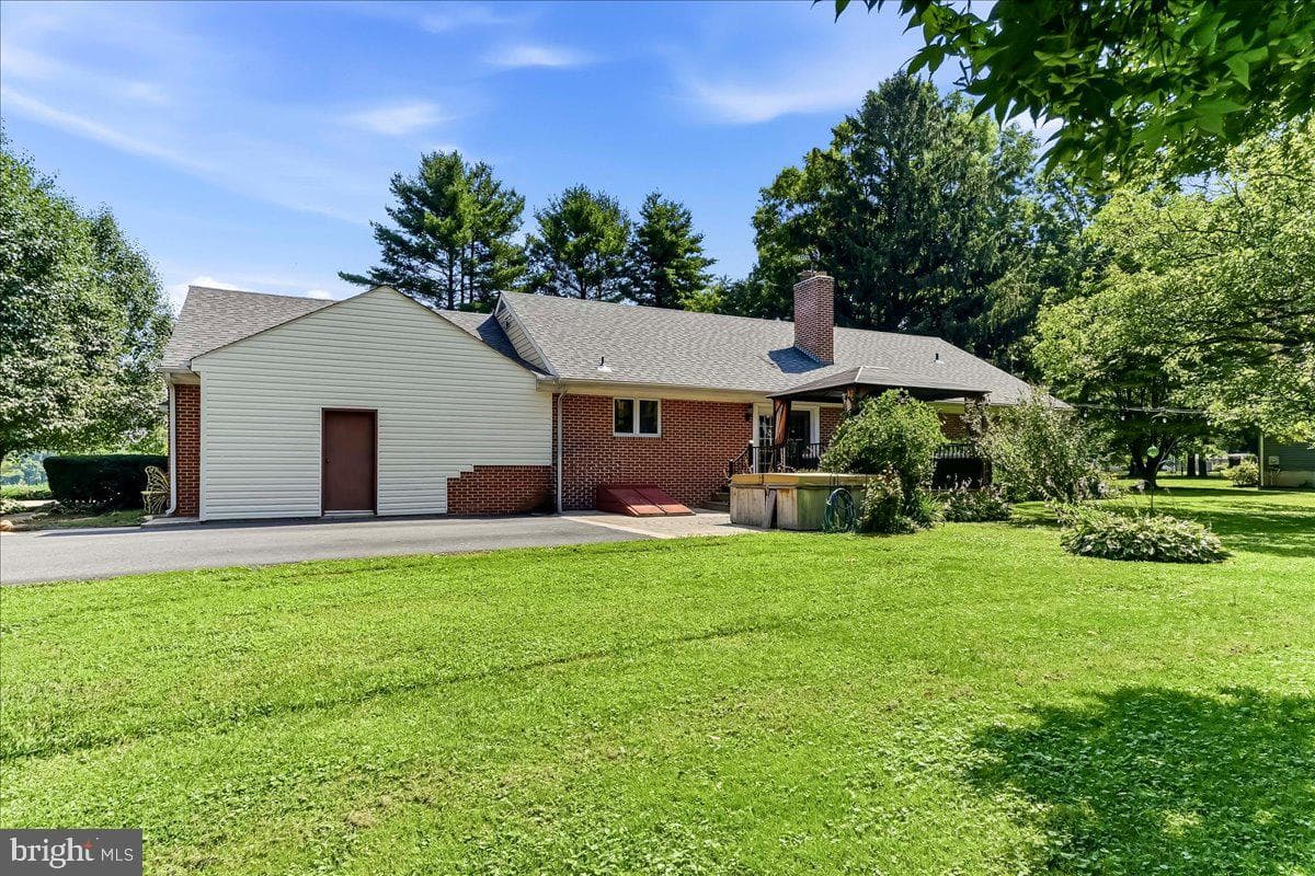 2765 Blue Ball Road photo 45