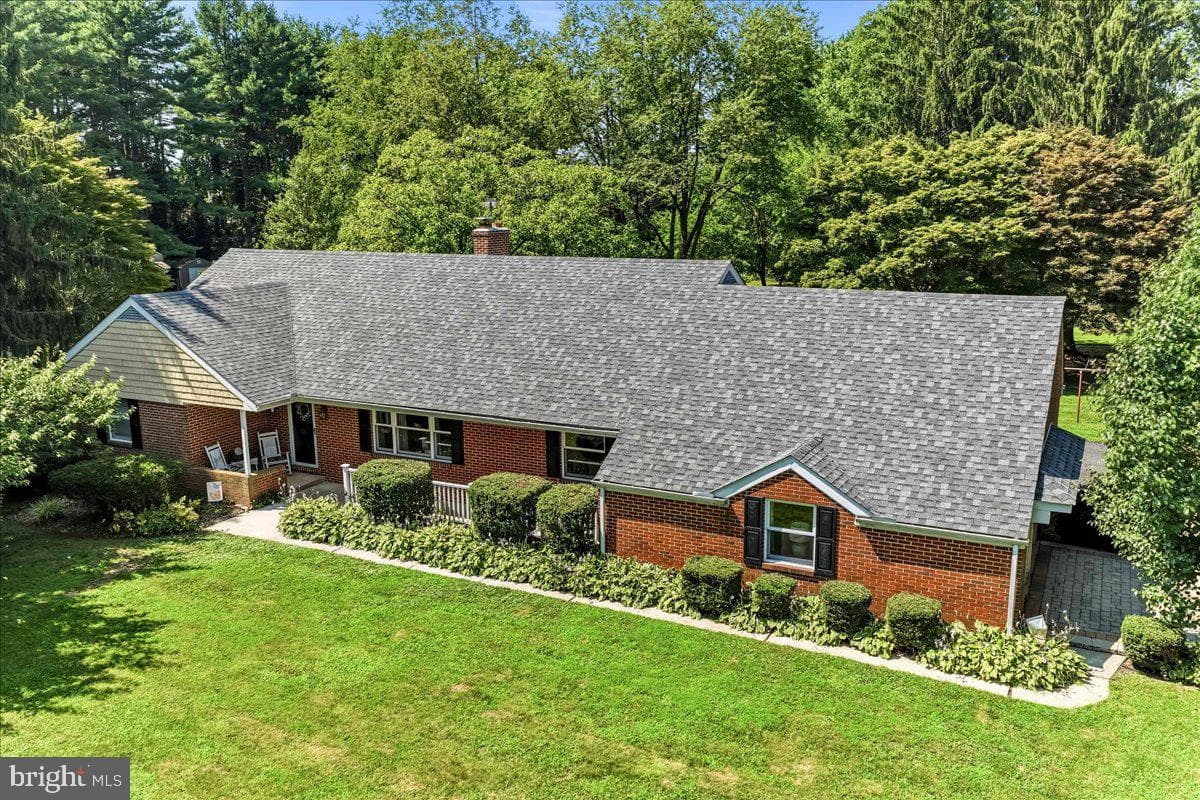 2765 Blue Ball Road photo 51