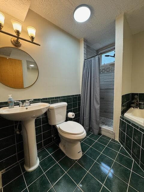16 Kent Avenue photo 23