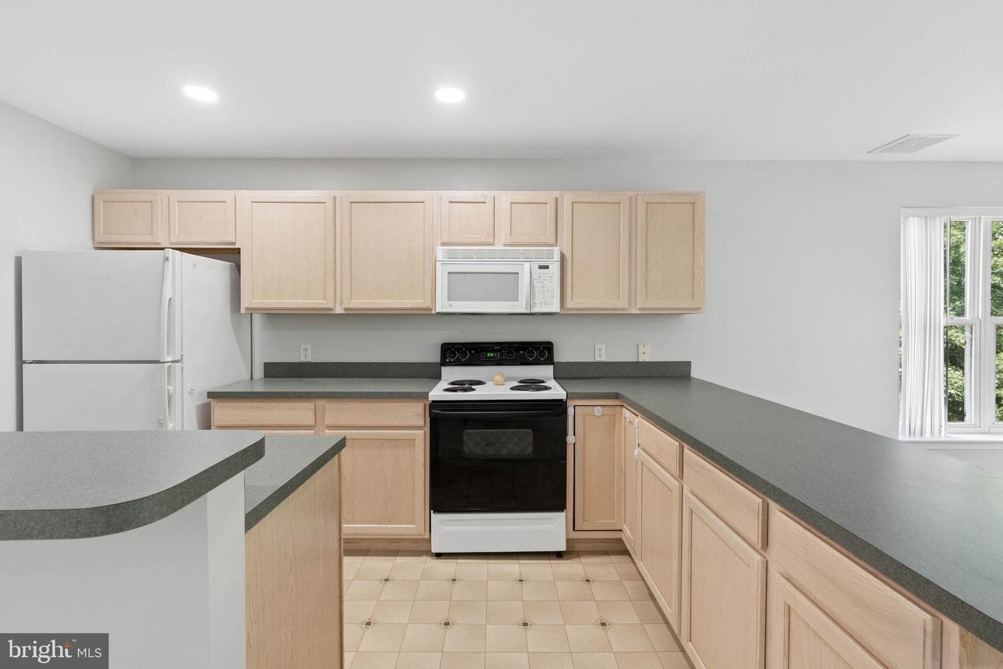 118 NE Isle Drive photo 12