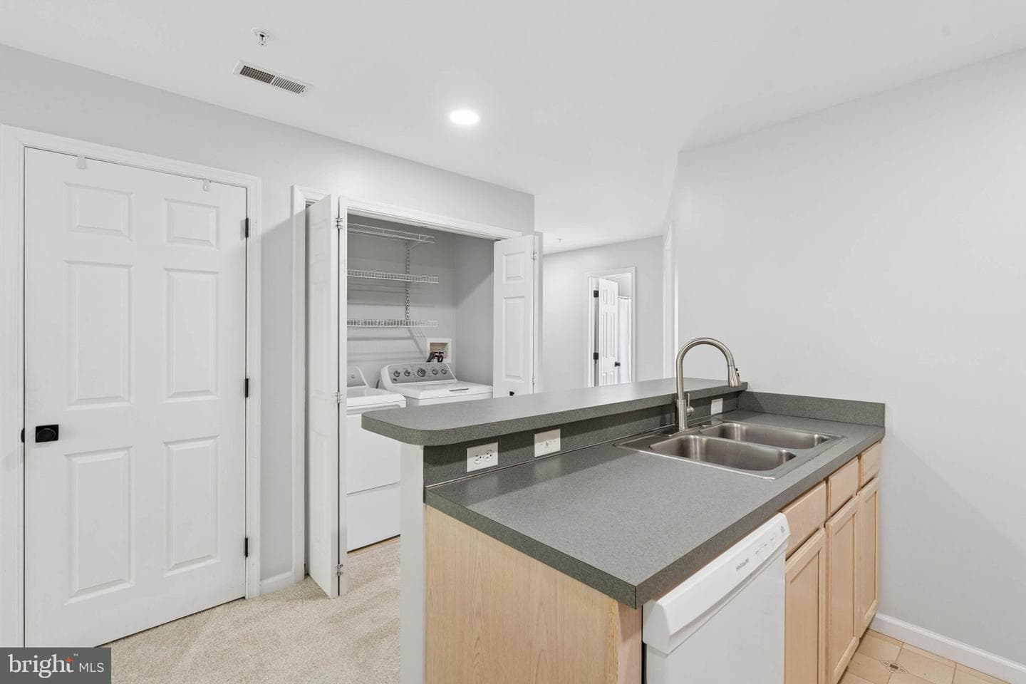 118 NE Isle Drive photo 14