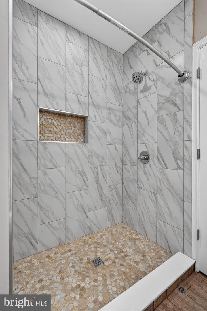 368 Appleton Road photo 32