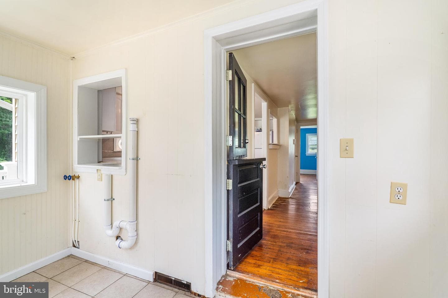 1443 Appleton Road photo 25