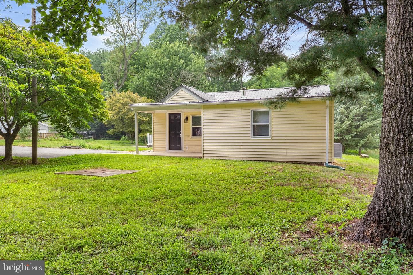1443 Appleton Road photo 8