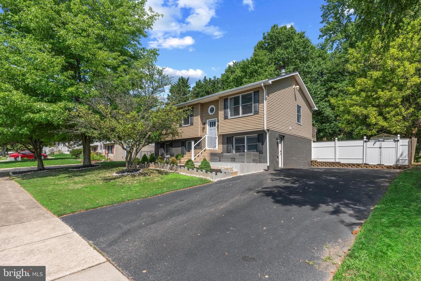 336 E Village Road, Elkton