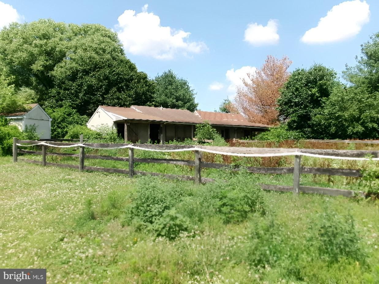 43 Frances Drive photo 12