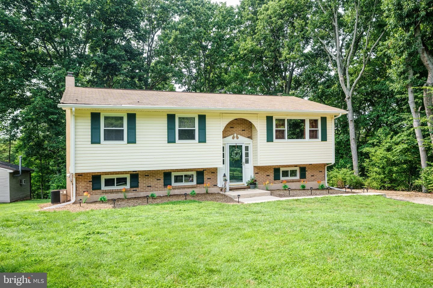 89 Greenwood Street, Elkton