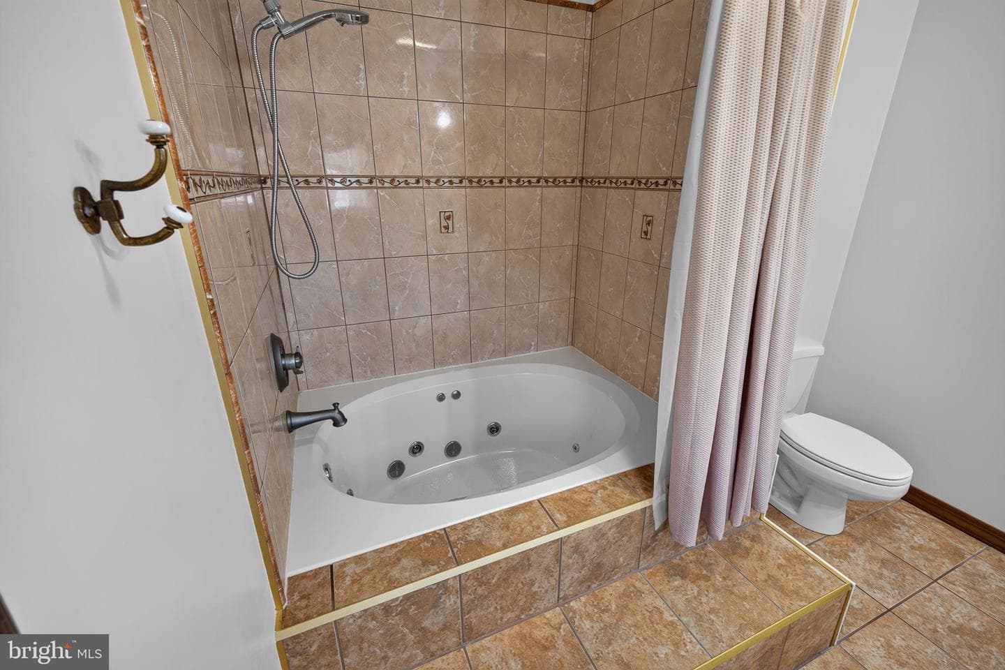 115 Brantwood Drive photo 20