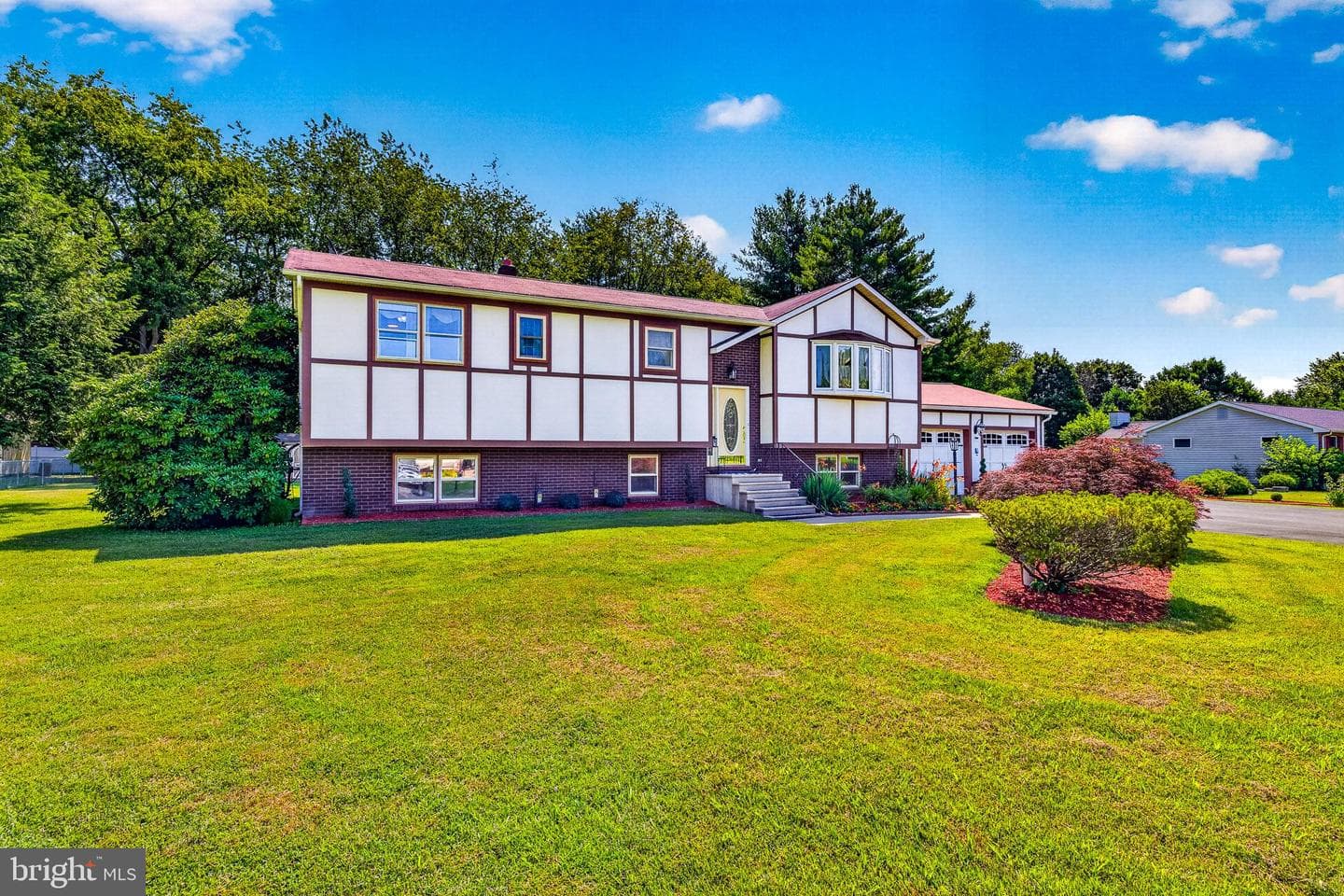 115 Brantwood Drive photo 41