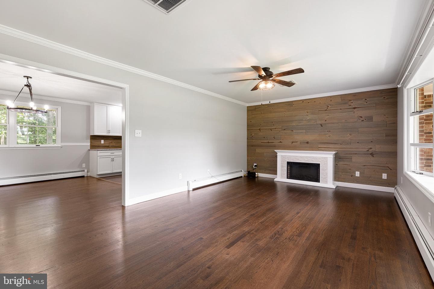 215 Calvert Road photo 12
