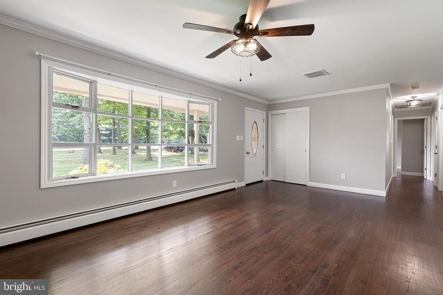 215 Calvert Road photo 14
