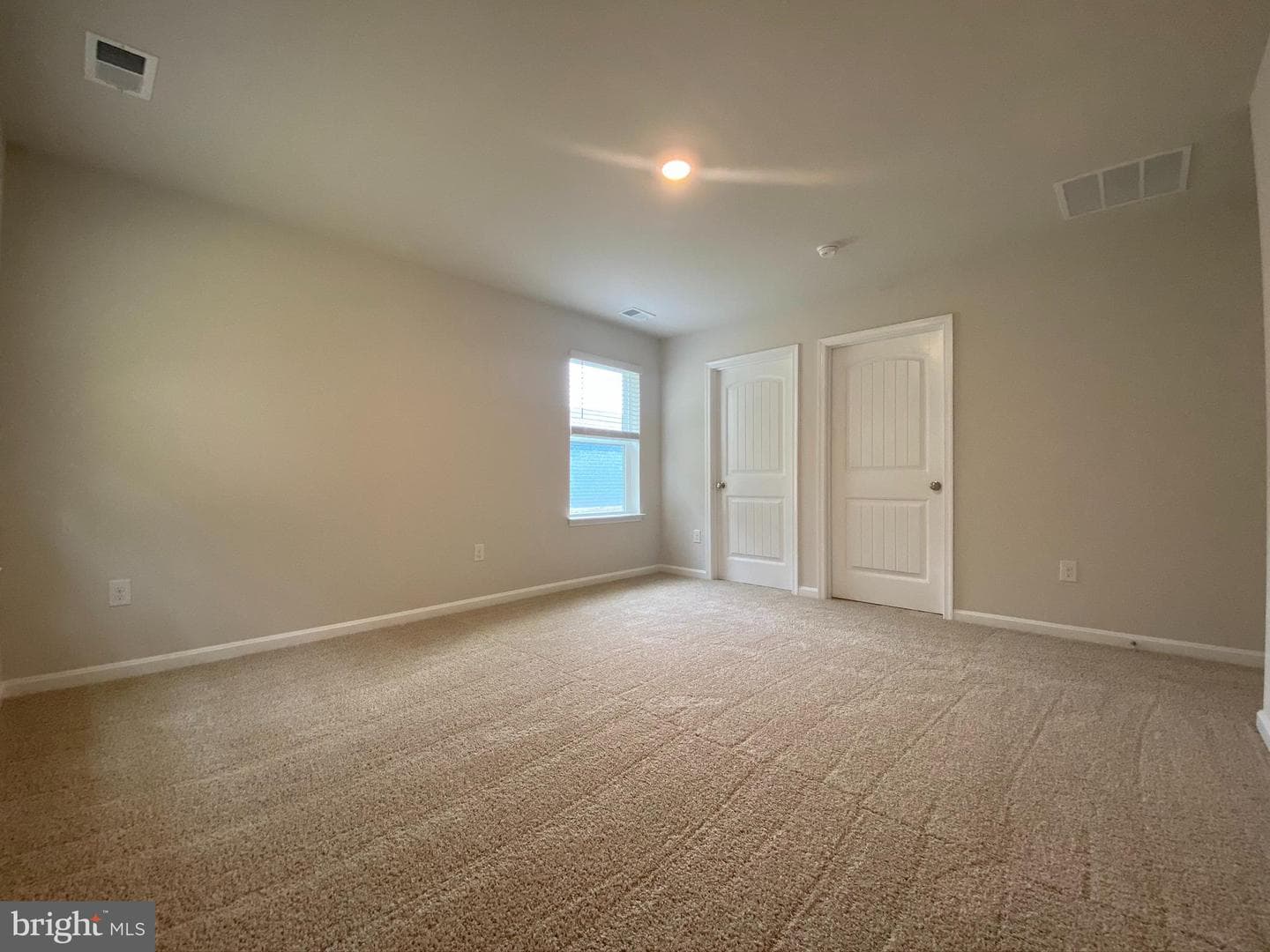 703 Queensbury Court photo 21
